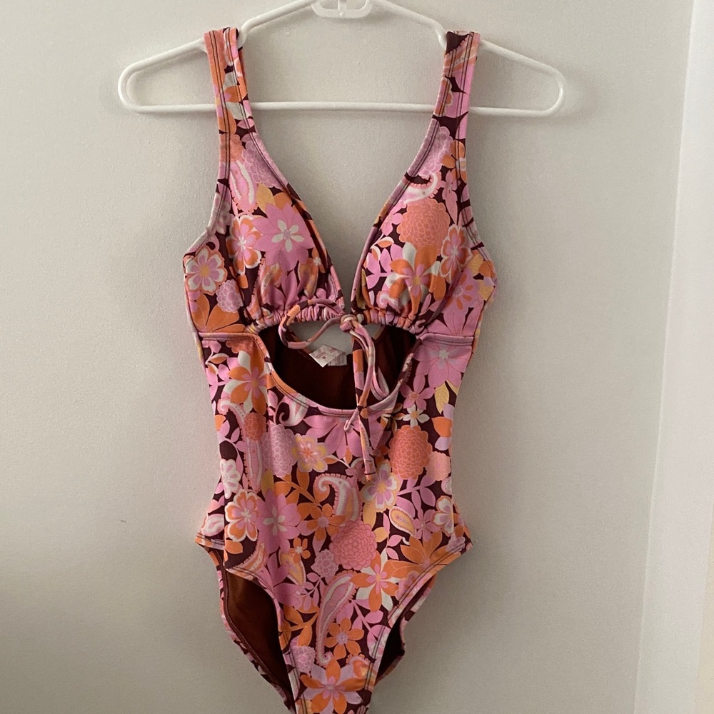 Floral Cutout One-Piece Swimsuit - Pink & Orange